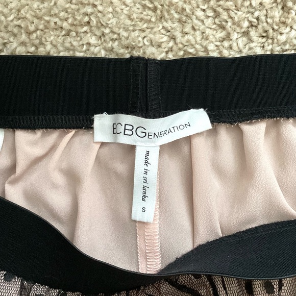 \BCBGeneration\ Dotted Mesh Midi Skirt - Picture 11 of 14